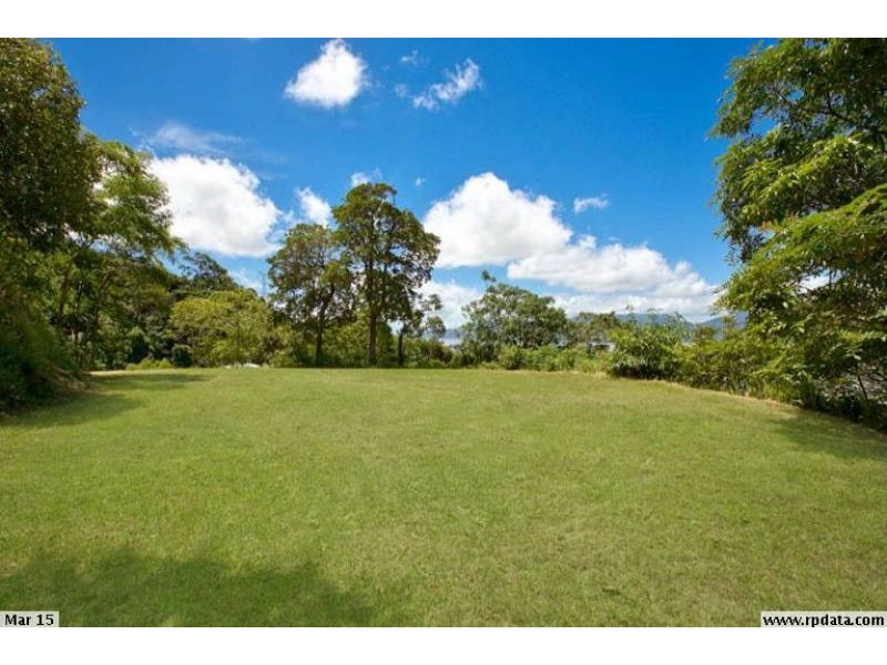 13 Oceanview Place, Mooroobool QLD 4870