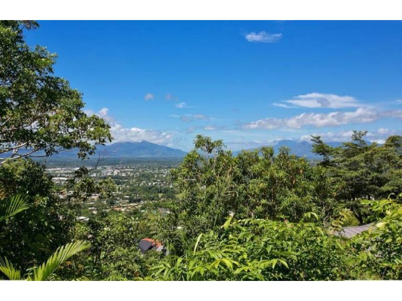 13 Oceanview Place, Mooroobool QLD 4870