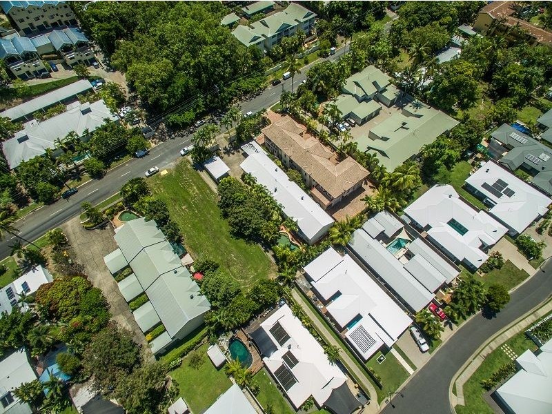 99 Moore Street, Trinity Beach QLD 4879