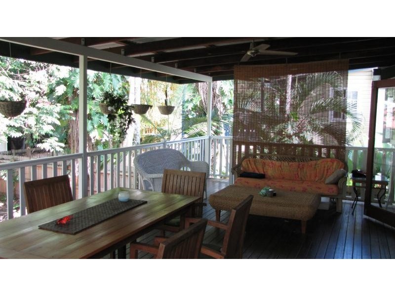 3 Cairns Street, Cairns North QLD 4870