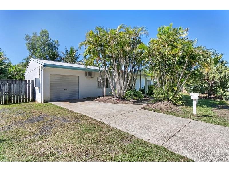 15 Chelsea Close, Kewarra Beach QLD 4879