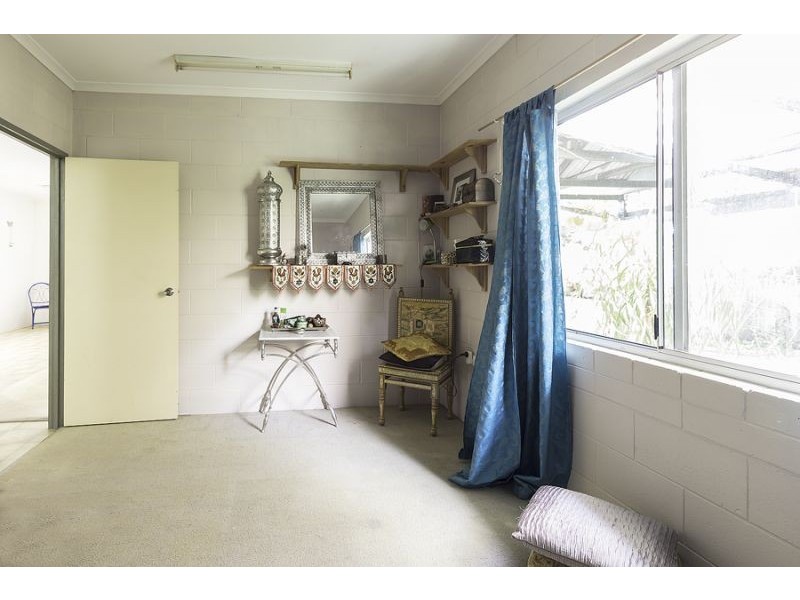 2 Krait Street, Trinity Park QLD 4879