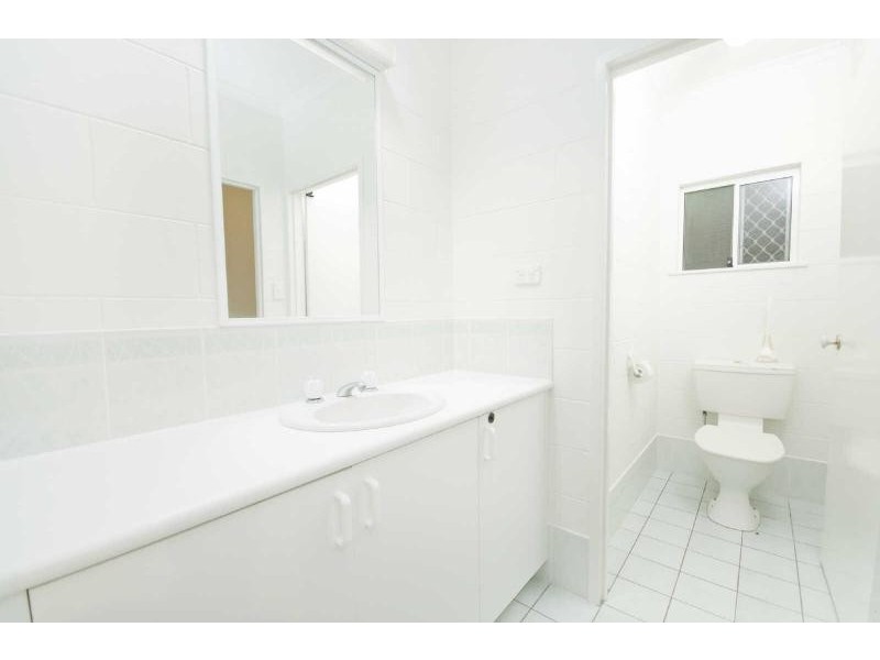 6 Beaman Close, Aeroglen QLD 4870