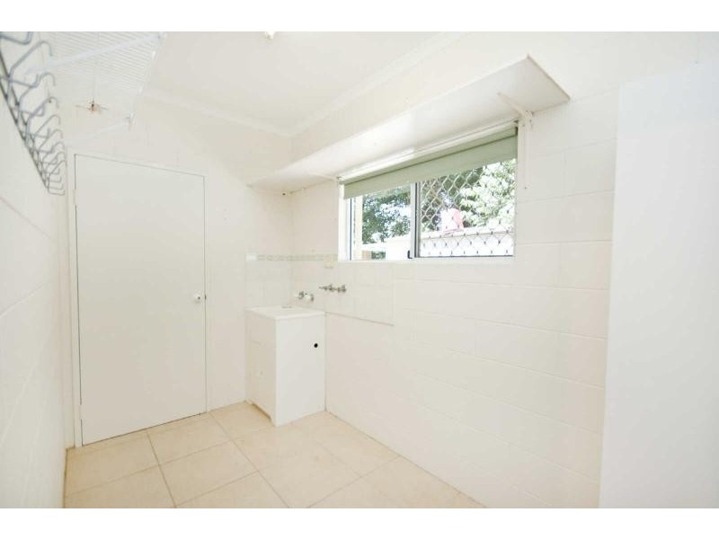 6 Beaman Close, Aeroglen QLD 4870