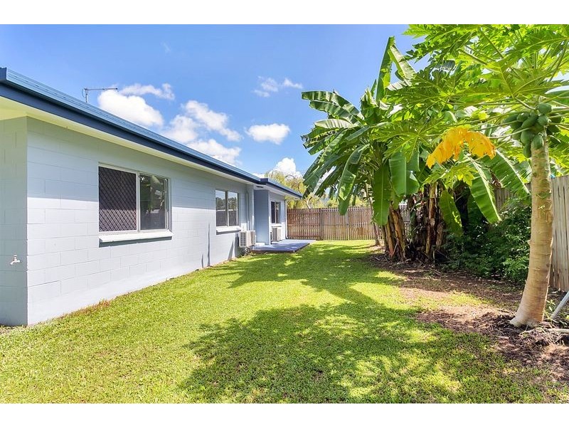 10 Armbrust Street, Manoora QLD 4870