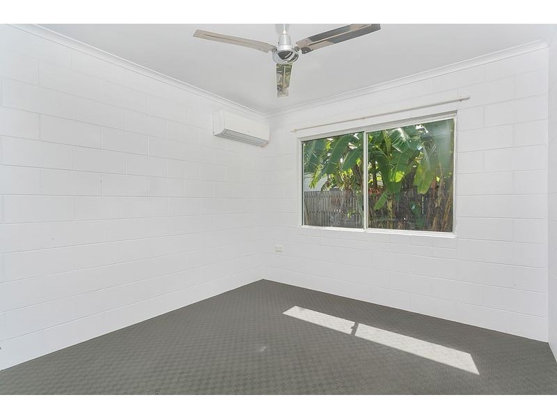 10 Armbrust Street, Manoora QLD 4870