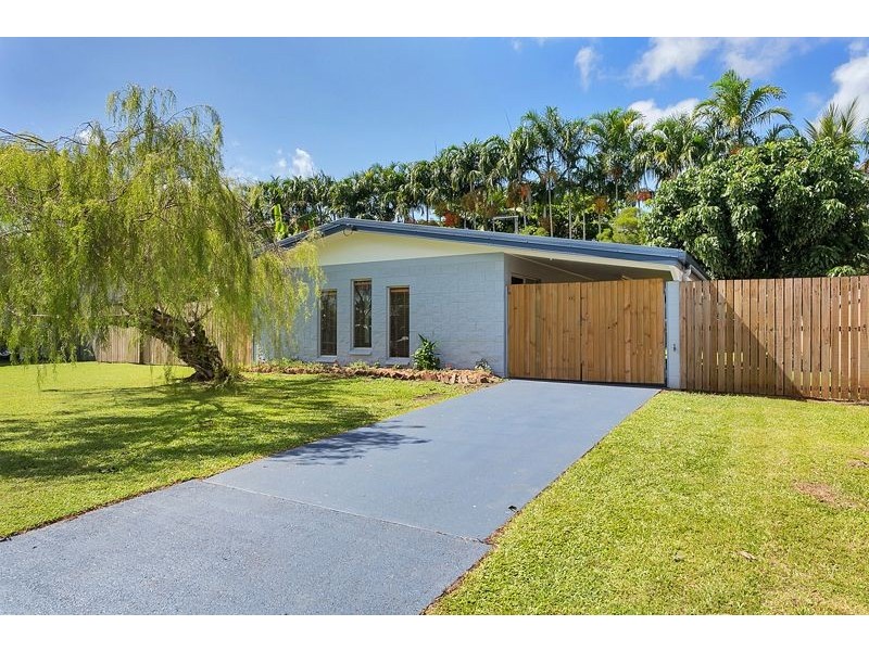 10 Armbrust Street, Manoora QLD 4870