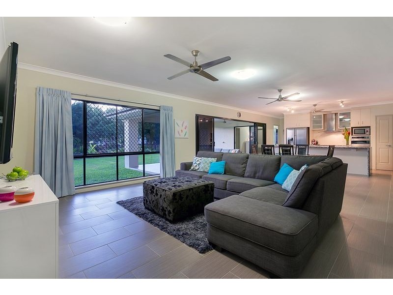 37 Propeller Court, Trinity Beach QLD 4879