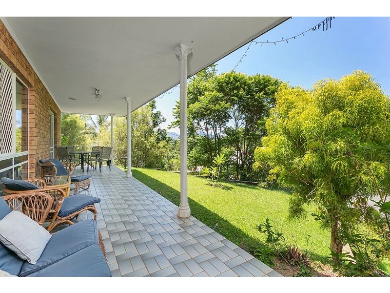 33 Trundle Terrace, Whitfield QLD 4870