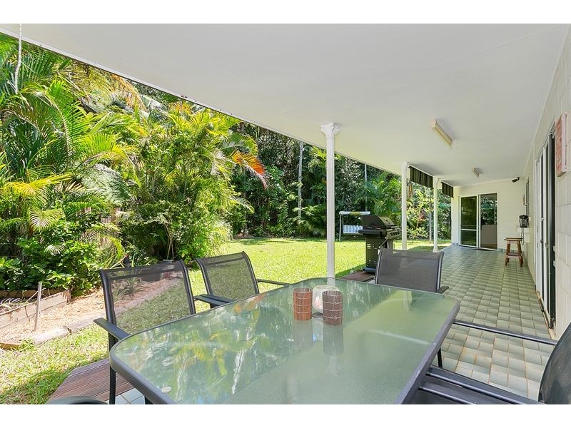 33 Trundle Terrace, Whitfield QLD 4870