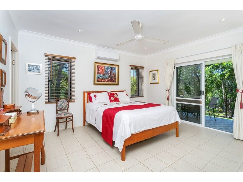 33 Trundle Terrace, Whitfield QLD 4870