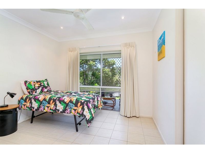 33 Trundle Terrace, Whitfield QLD 4870