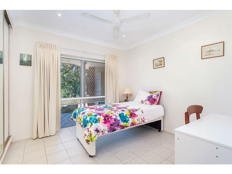 33 Trundle Terrace, Whitfield QLD 4870