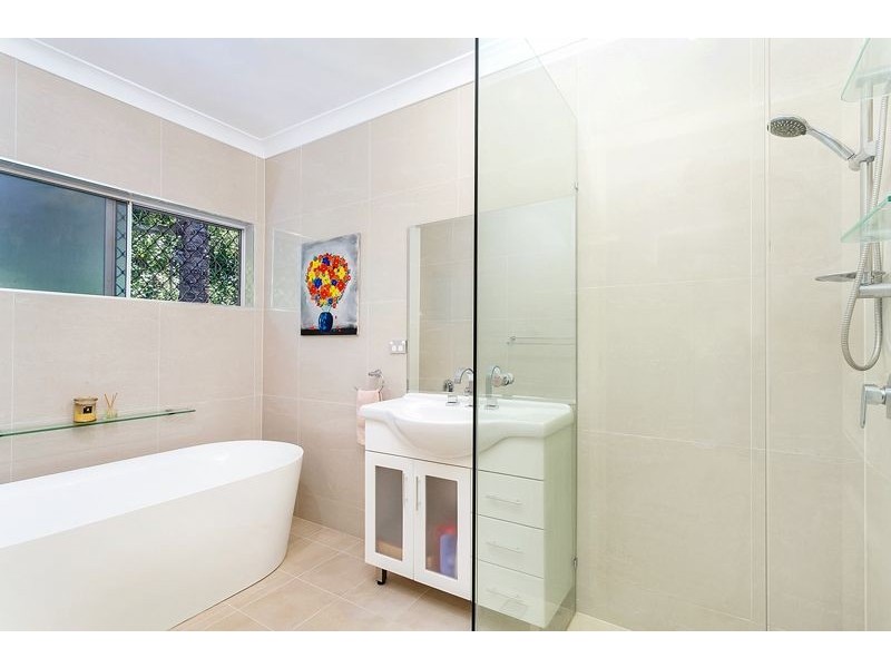 33 Trundle Terrace, Whitfield QLD 4870