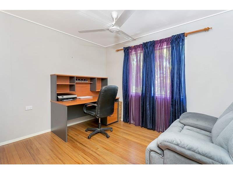 18 Kingsford Street, Mooroobool QLD 4870