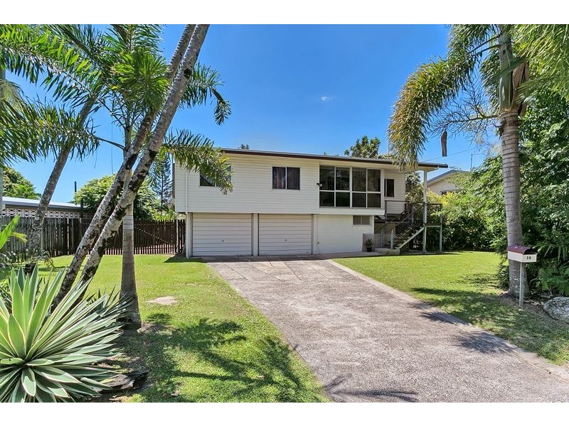 18 Kingsford Street, Mooroobool QLD 4870