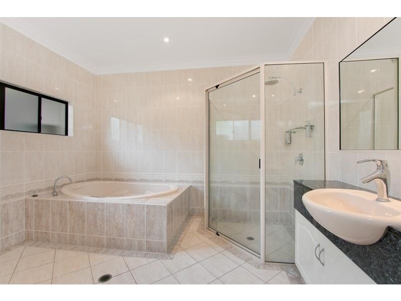 144 Sydney Street, Bayview Heights QLD 4868