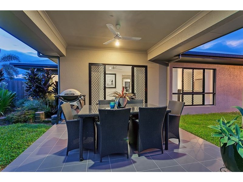 24 Quartzborough Promenade, Trinity Park QLD 4879