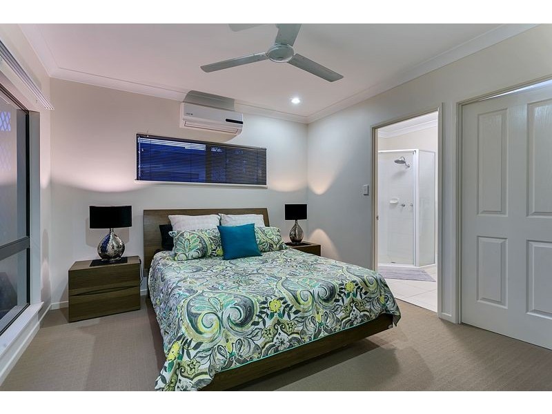 24 Quartzborough Promenade, Trinity Park QLD 4879
