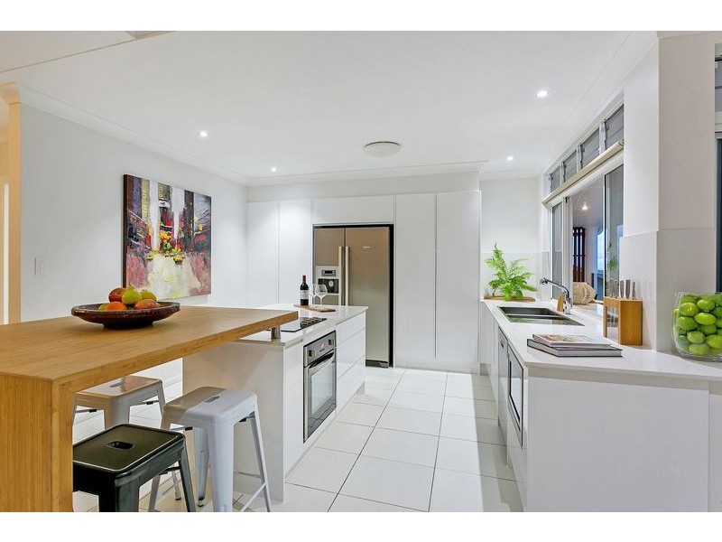 7-9 Kestrel Street, Bayview Heights QLD 4868