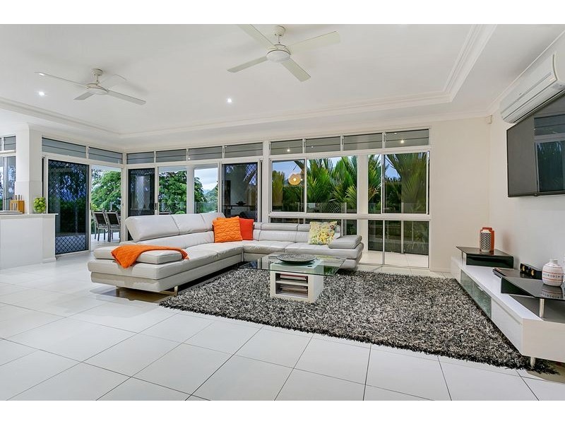 7-9 Kestrel Street, Bayview Heights QLD 4868