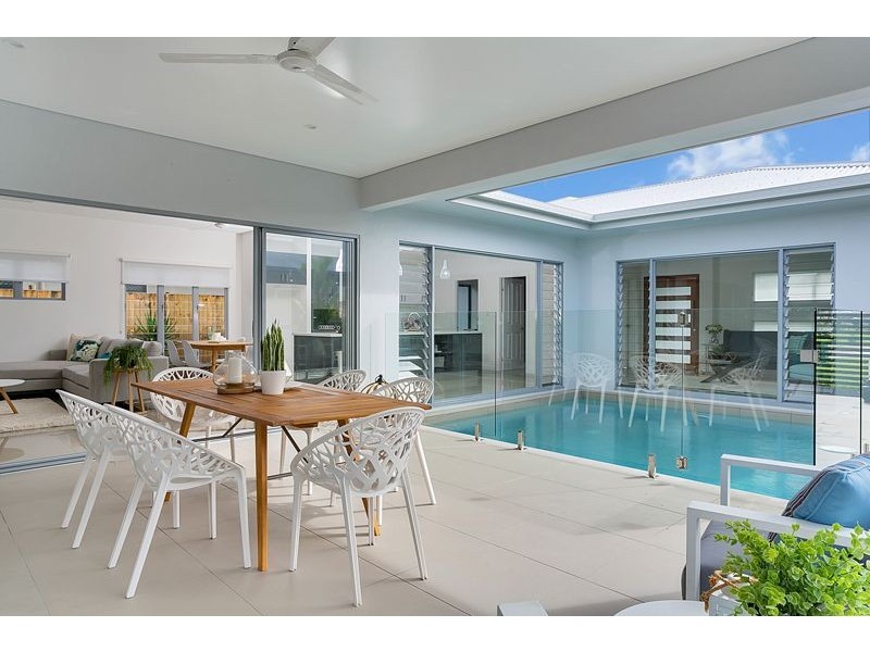 19 Northcote Street, Trinity Park QLD 4879