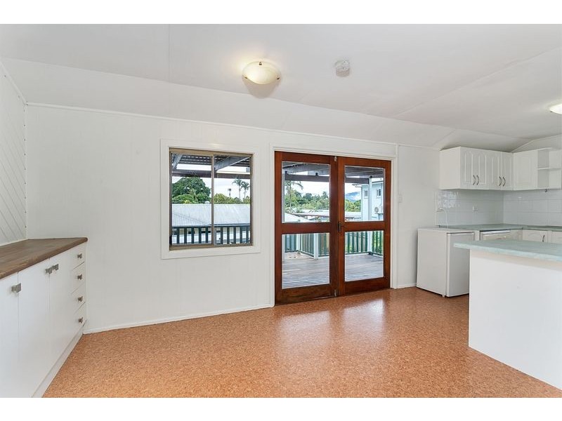 108 Callaghan Street, Mooroobool QLD 4870