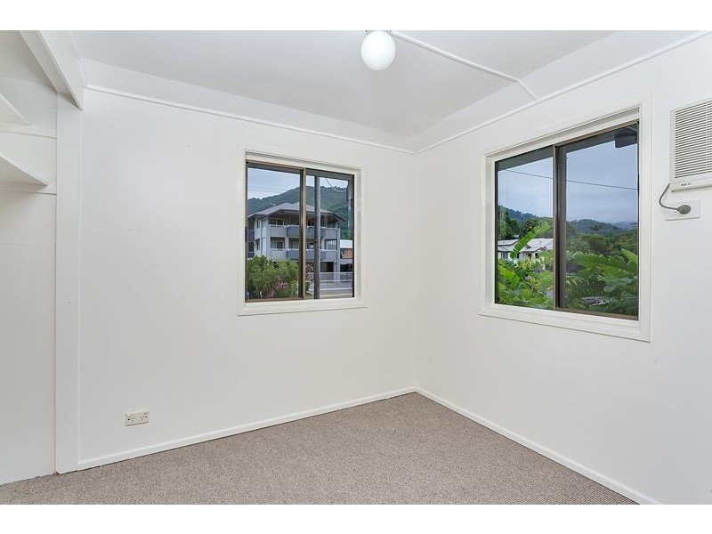 108 Callaghan Street, Mooroobool QLD 4870