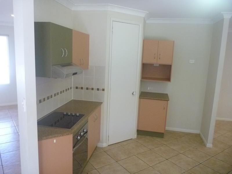 4 Fitzmaurice Drive, Bentley Park QLD 4869