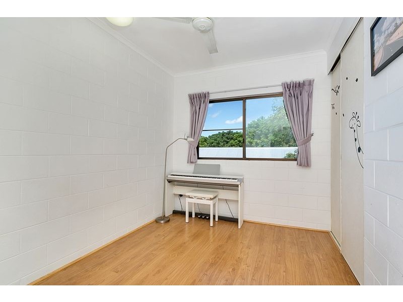 25/215 McLeod Street, Cairns North QLD 4870