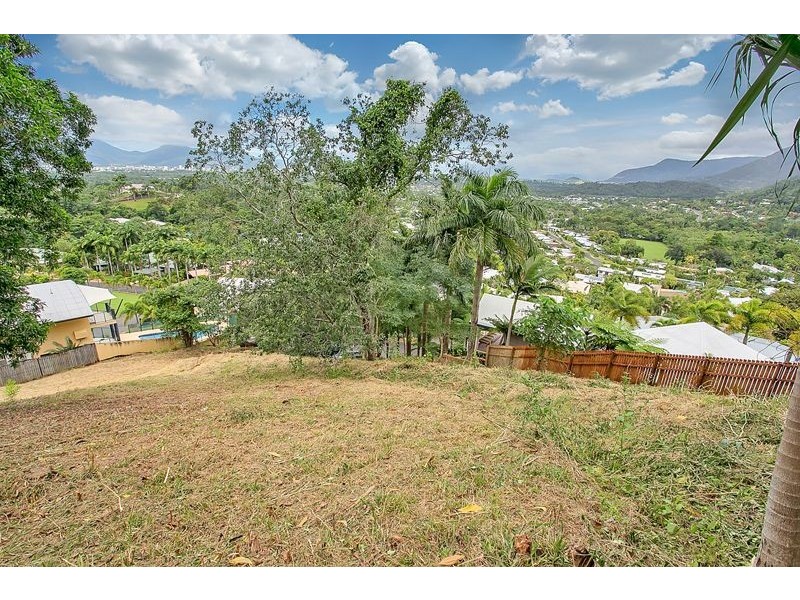 6 Knott Court, Whitfield QLD 4870