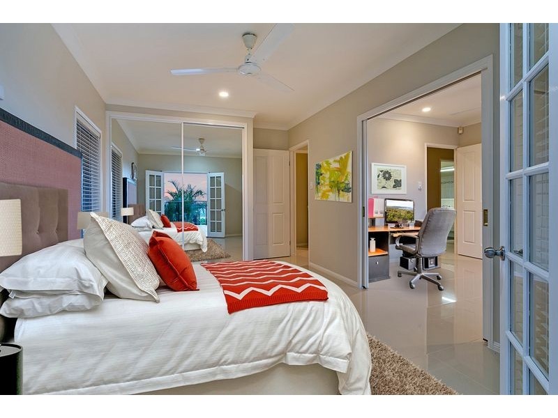 6-8 Chatham Terrace, Smithfield QLD 4878