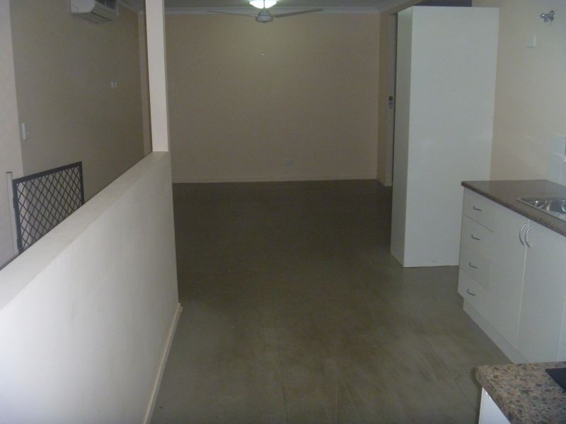 17/170-182 Mayers Street, Manunda QLD 4870