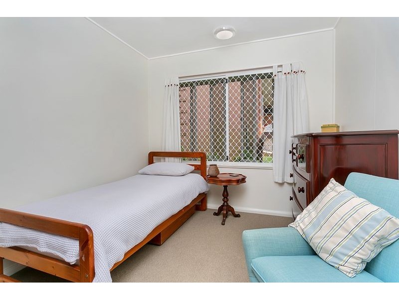 8 Duignan Street, Whitfield QLD 4870