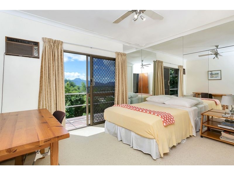 45 Sydney Street, Bayview Heights QLD 4868