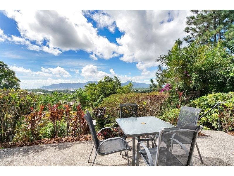 45 Sydney Street, Bayview Heights QLD 4868