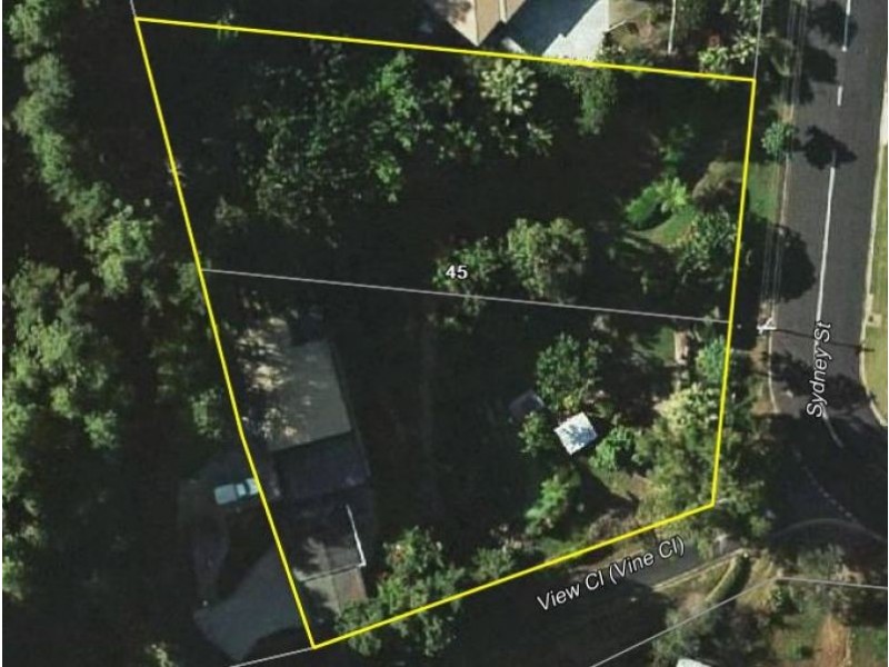 45 Sydney Street, Bayview Heights QLD 4868