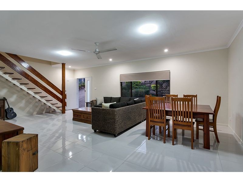 28 Andrea Close, Mooroobool QLD 4870