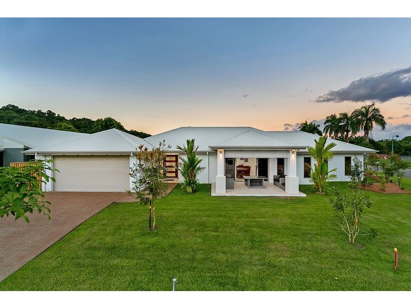 24 Aroona Street, Caravonica QLD 4878