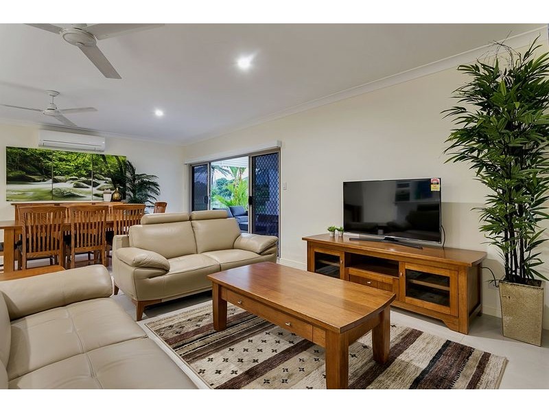 24 Aroona Street, Caravonica QLD 4878