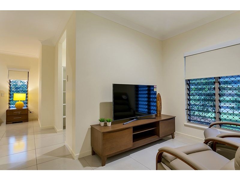 24 Aroona Street, Caravonica QLD 4878