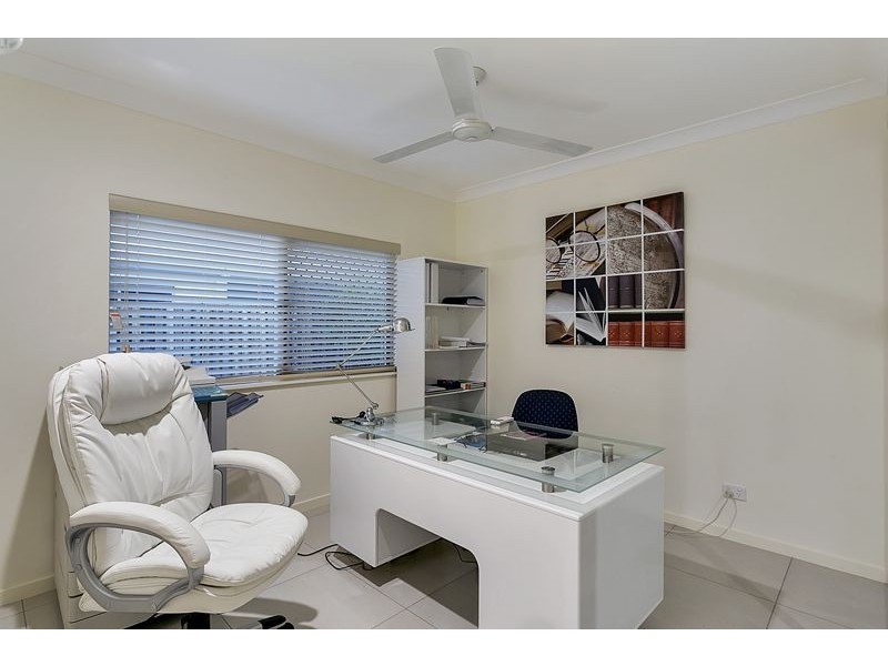 24 Aroona Street, Caravonica QLD 4878