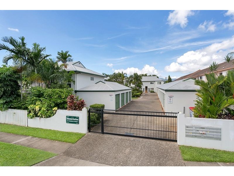 17/77-81 Pease Street, Manoora QLD 4870