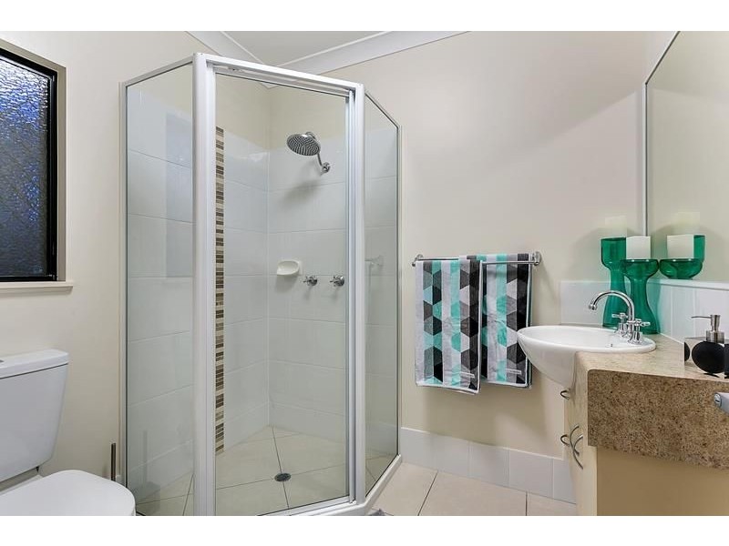 24 Quartzborough Promenade, Trinity Park QLD 4879