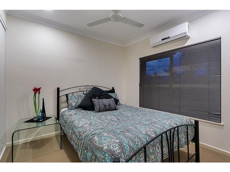 24 Quartzborough Promenade, Trinity Park QLD 4879
