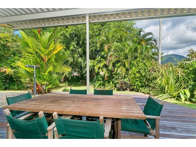 10 Adam Drive, Brinsmead QLD 4870