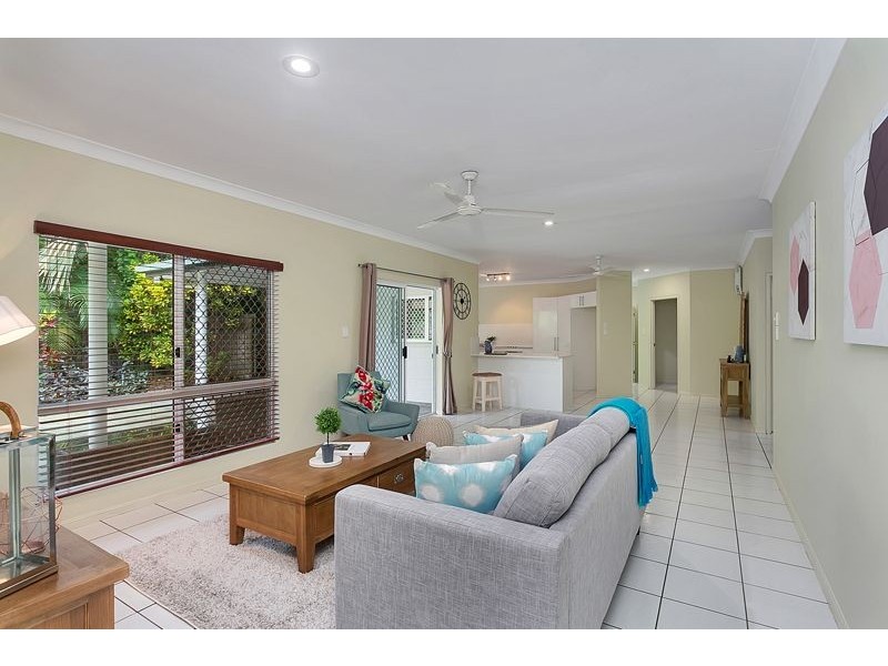 28 Satinash Close, Redlynch QLD 4870