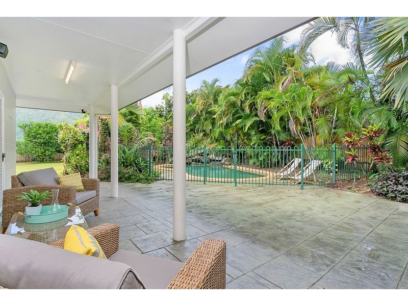 28 Satinash Close, Redlynch QLD 4870