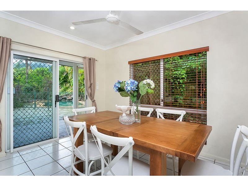 28 Satinash Close, Redlynch QLD 4870