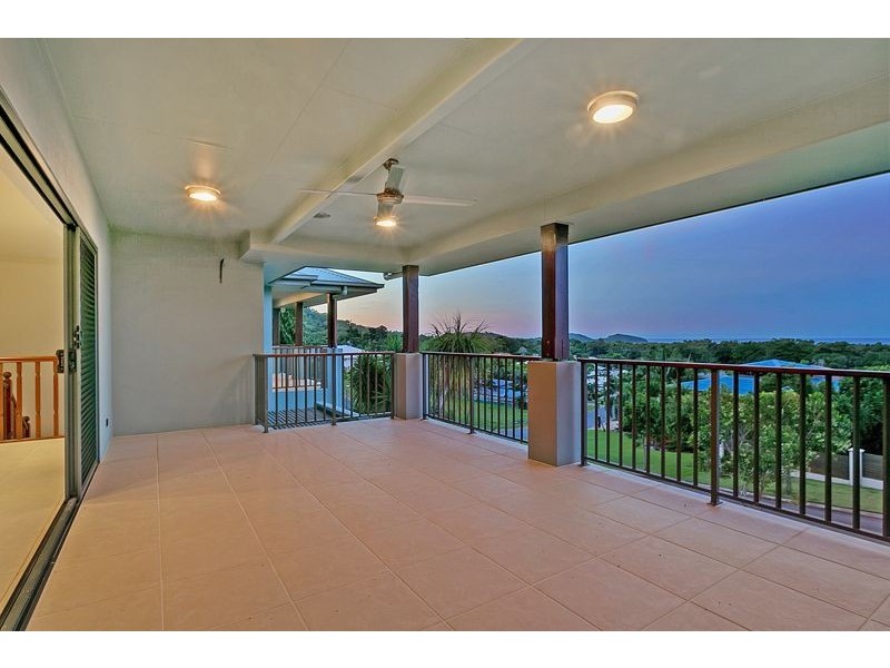 22 Savannah Street, Palm Cove QLD 4879